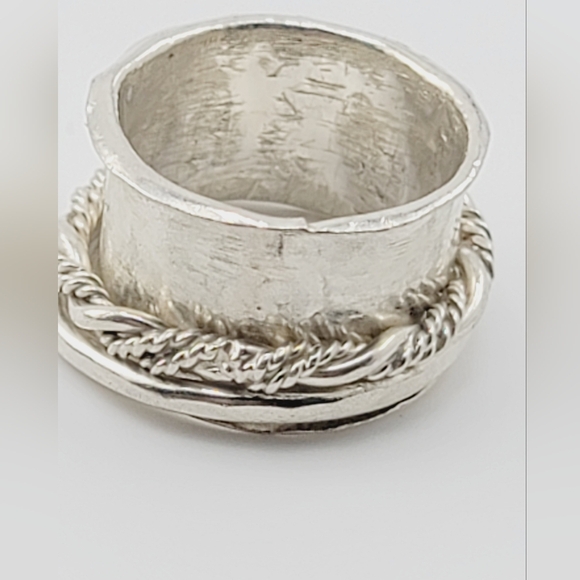 SPINNER MEDITATION RING HANDMADE IN STERLING SILVER METAL SIZE 5.5 - Picture 6 of 6